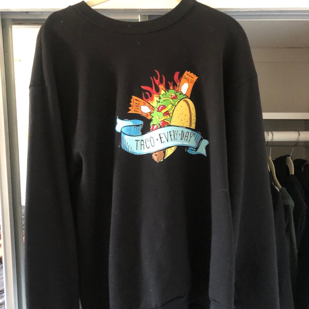 Taco Bell Size M Pullover